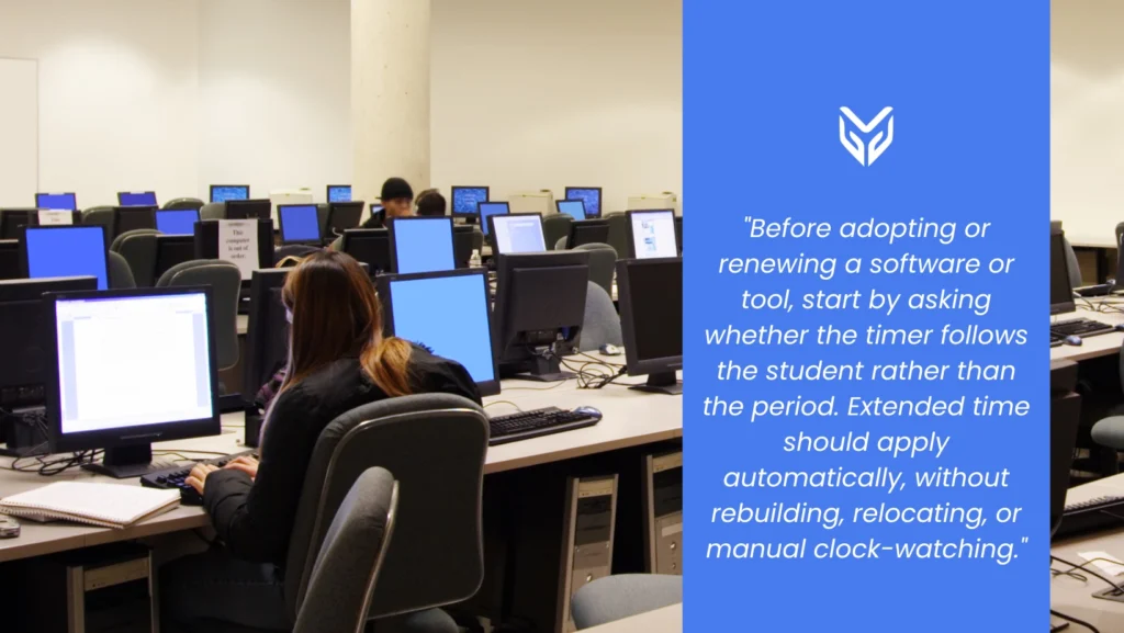 A computer room with students